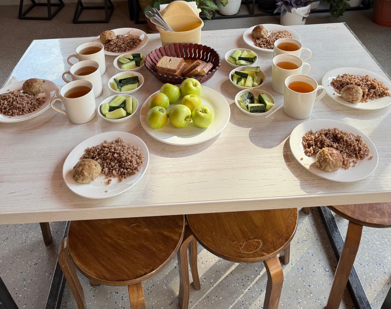 Тегін тамақтануды ұйымдастыруға арналған тағамдар мәзірі (жаз-күз)