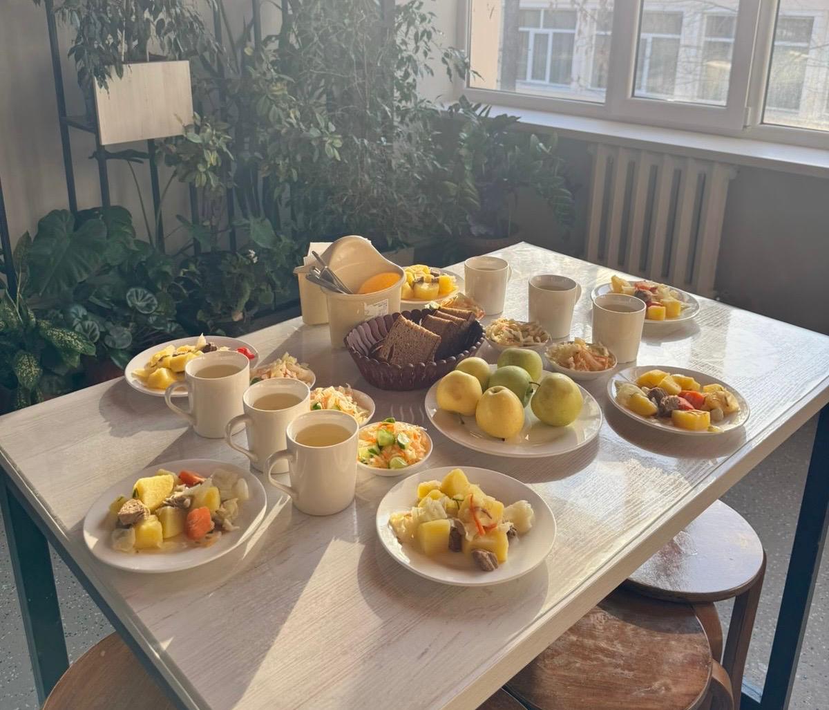 Тегін тамақтануды ұйымдастыруға арналған тағамдар мәзірі (жаз-күз)