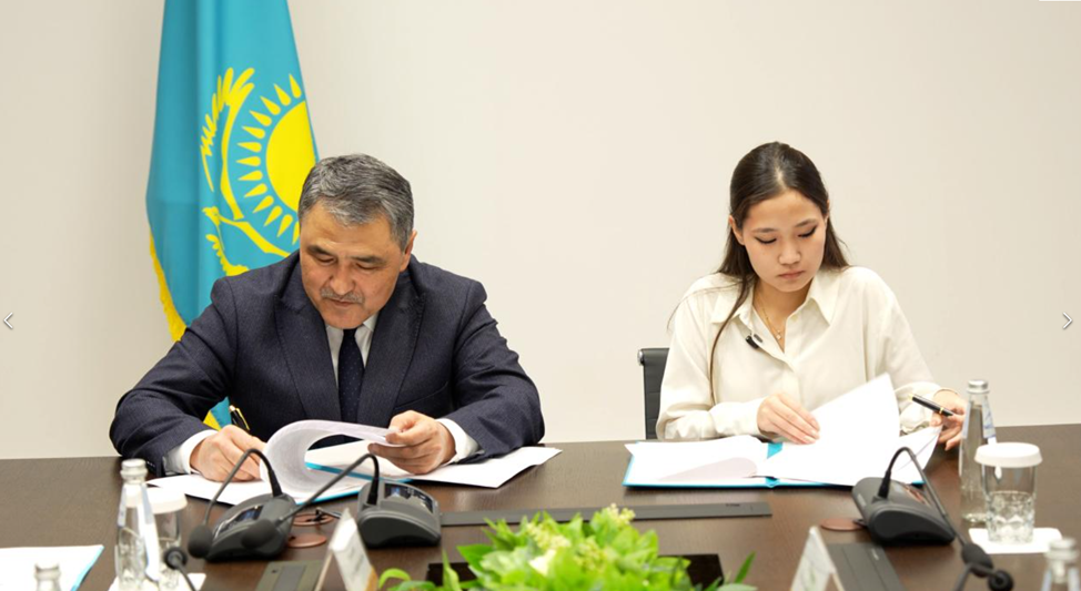 Гимназияның 11-сынып оқушысы Дана Қадырбек Су ресурстары және ирригация министрлігімен меморандумға қол қойып, инновациялық экологиялық жобасы үшін халықаралық танылуға ие болды
