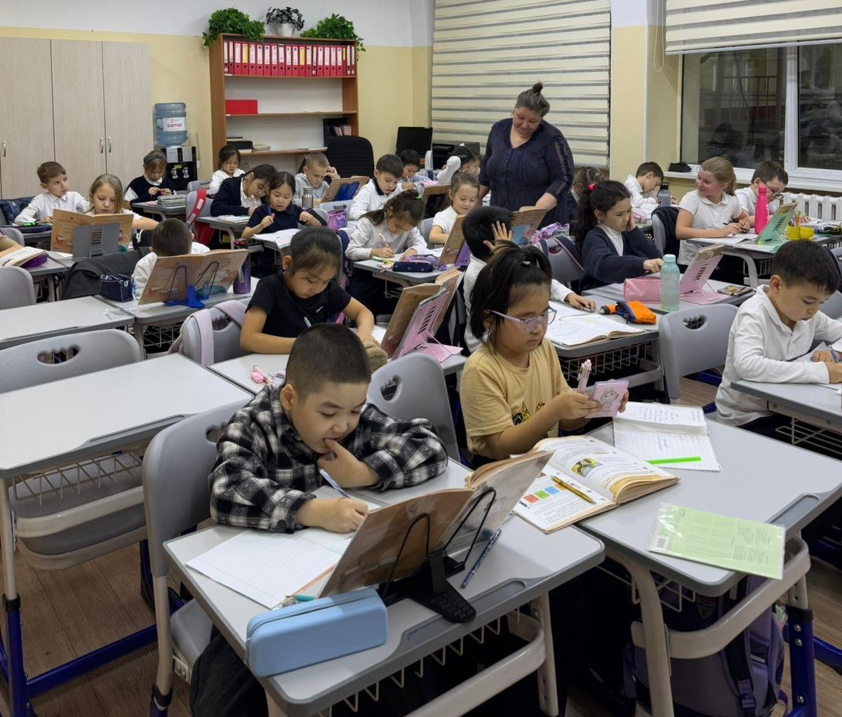 Бастауыш сынып мұғалімі Хабибулина Эльмира Марленовна