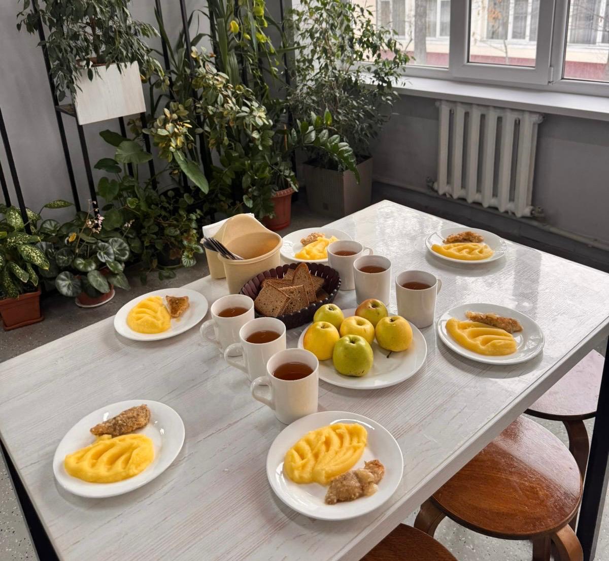 Тегін тамақтануды ұйымдастыруға арналған тағамдар мәзірі (қыс-көктем)