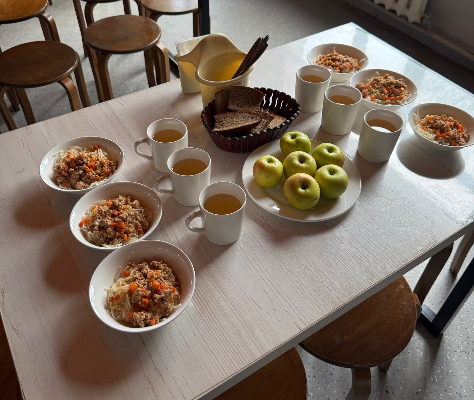 Тегін тамақтануды ұйымдастыруға арналған тағамдар мәзірі (қыс-көктем)