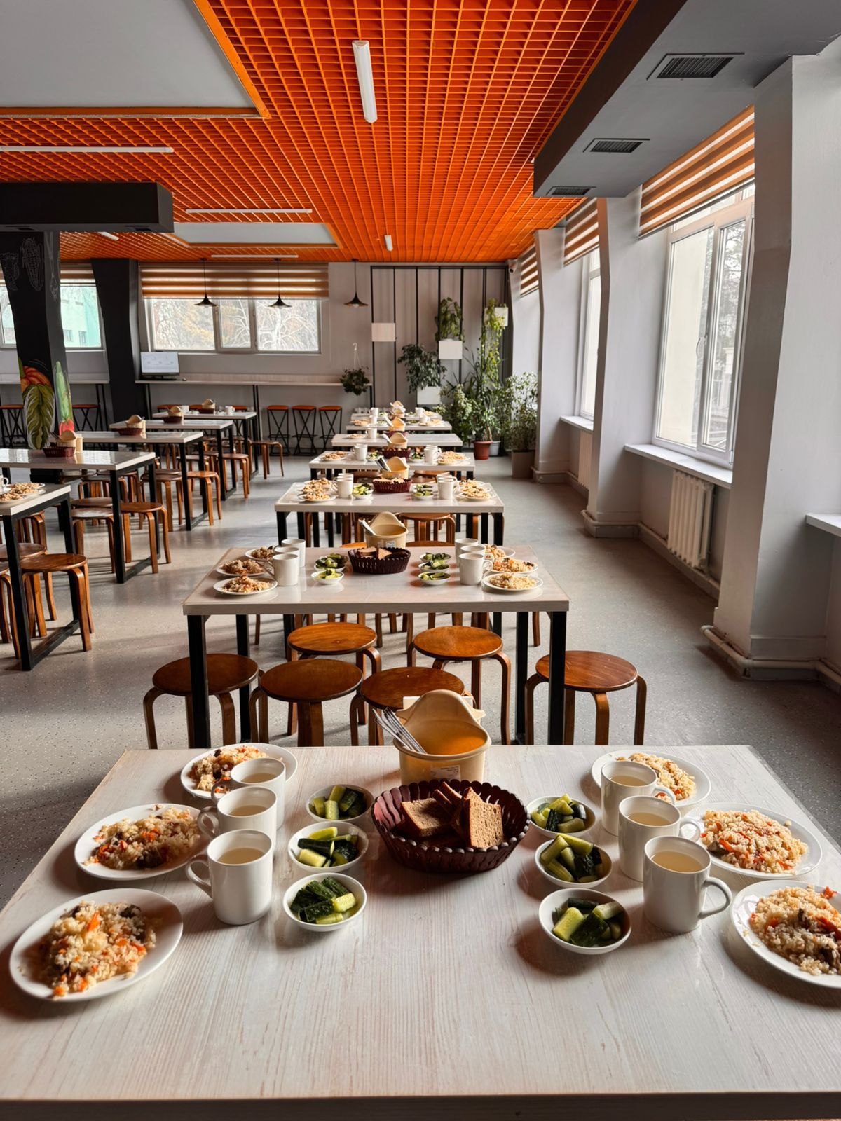 Тегін тамақтануды ұйымдастыруға арналған тағамдар мәзірі (қыс-көктем)